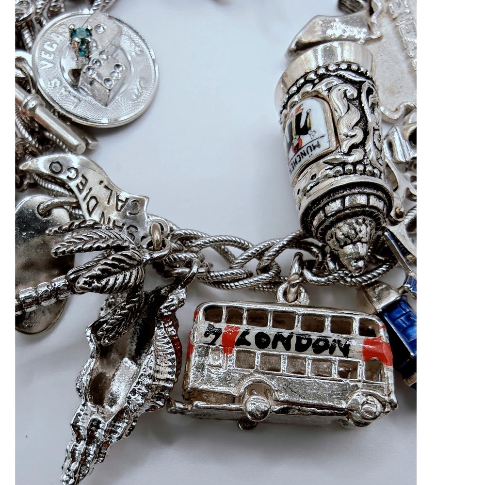 Vintage World Travelers Charm Bracelet Silver  55g London Vegas Munich & more - Picture 2 of 16